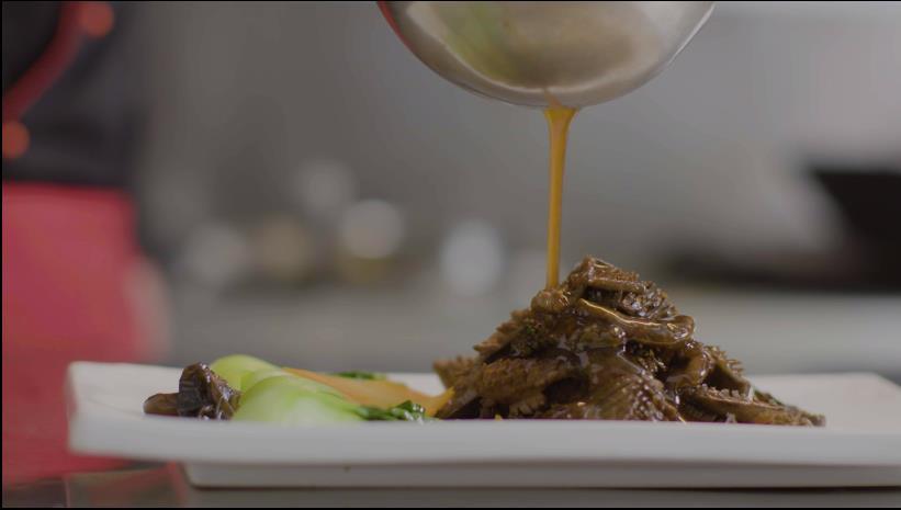 OEM Aromatic Pressed Squeezed Pure Sesame Oil for Food Cooking