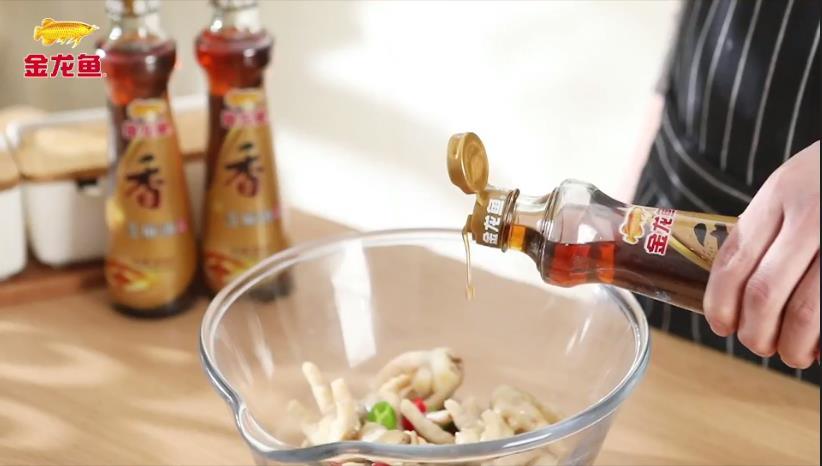 OEM Aromatic Pressed Squeezed Pure Sesame Oil for Food Cooking