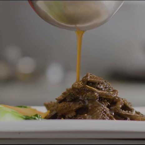 OEM Aromatic Pressed Squeezed Pure Sesame Oil for Food Cooking